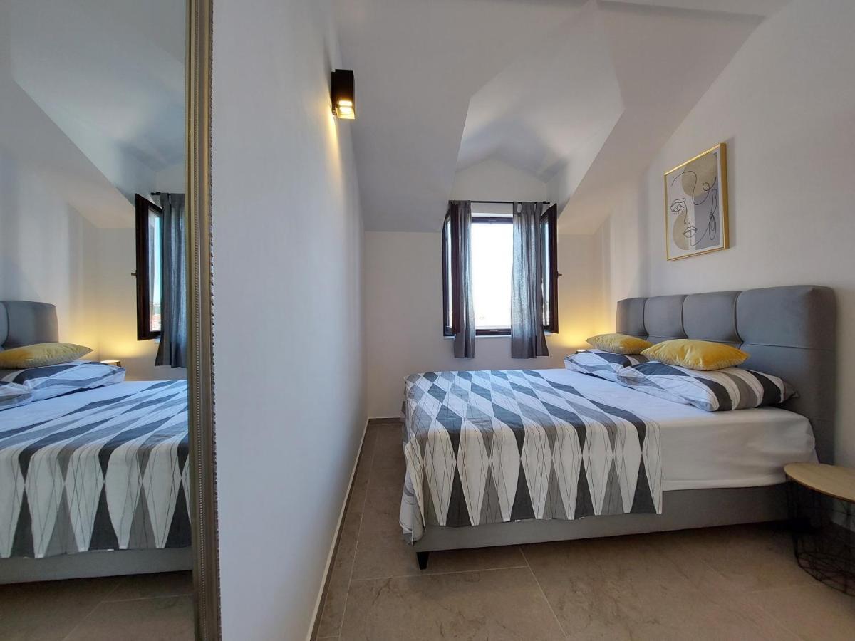 Apartments Lavanda - Free Parking And Grill เยเซรา ภายนอก รูปภาพ